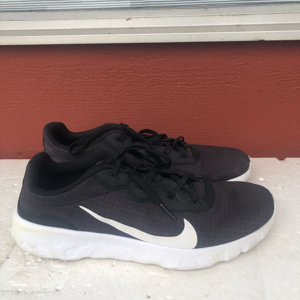 Nike Explore Strada Cd7093-001 Men’s Black And White Athletic Sneakers Size 8.5